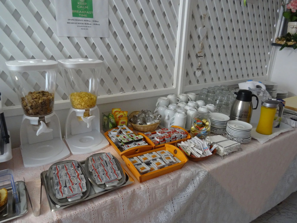 Food & Beverage