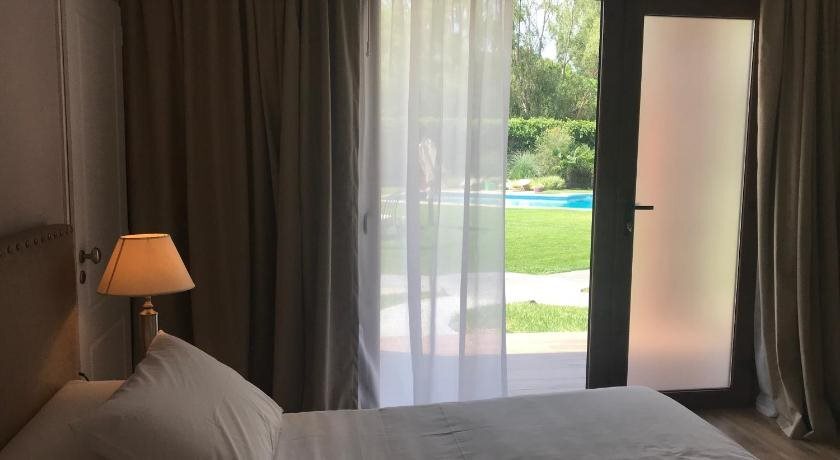 gallery_image_hidden_6