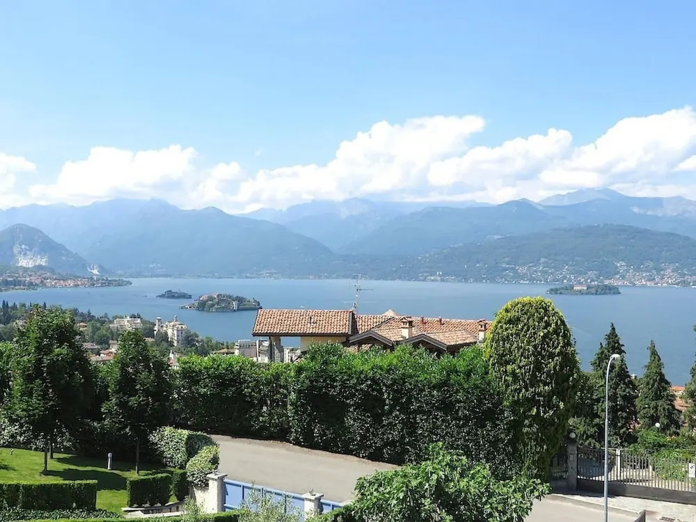 Asia Apartment in Stresa With Wonderful Lake View