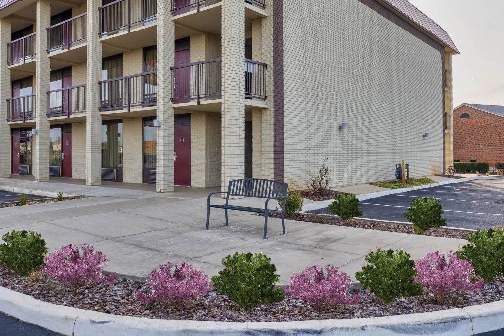 Red Roof Inn PLUS+ Huntsville - Madison