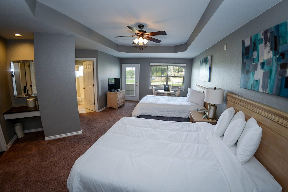 Quadruple Suite
