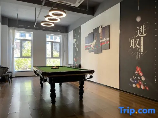 Amberli Lakeview Homestay