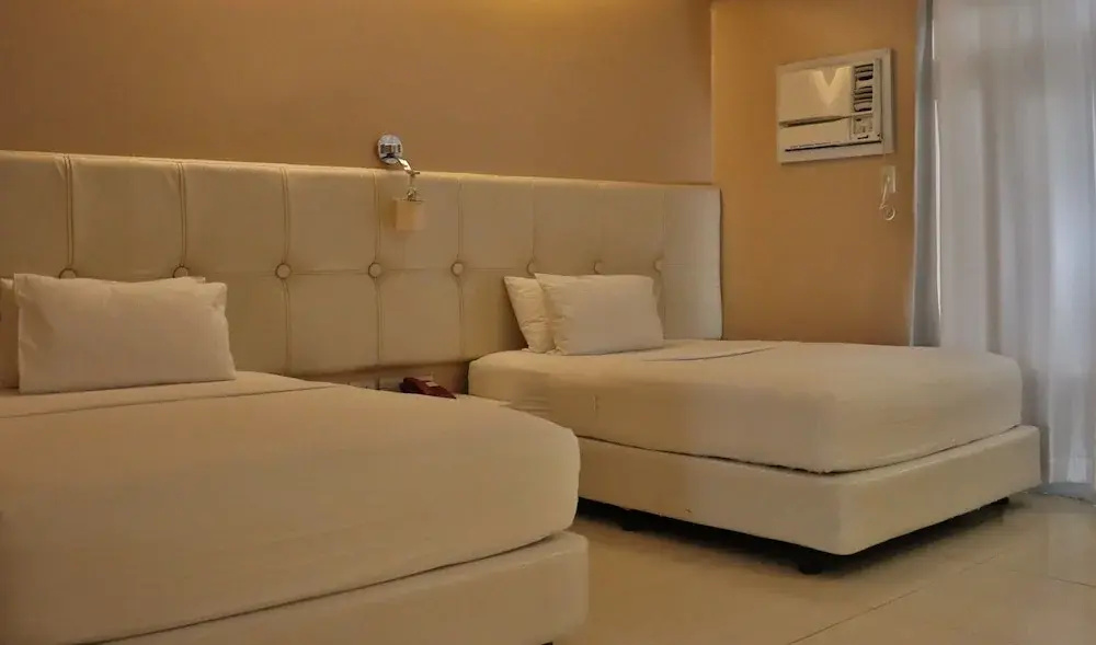Deluxe Quadruple room