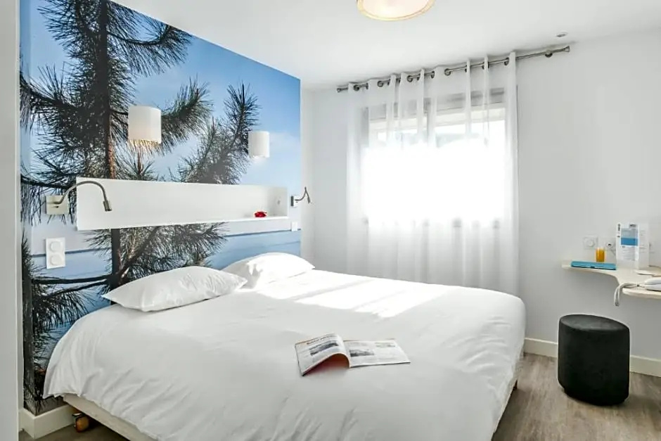 Standard room with balcony