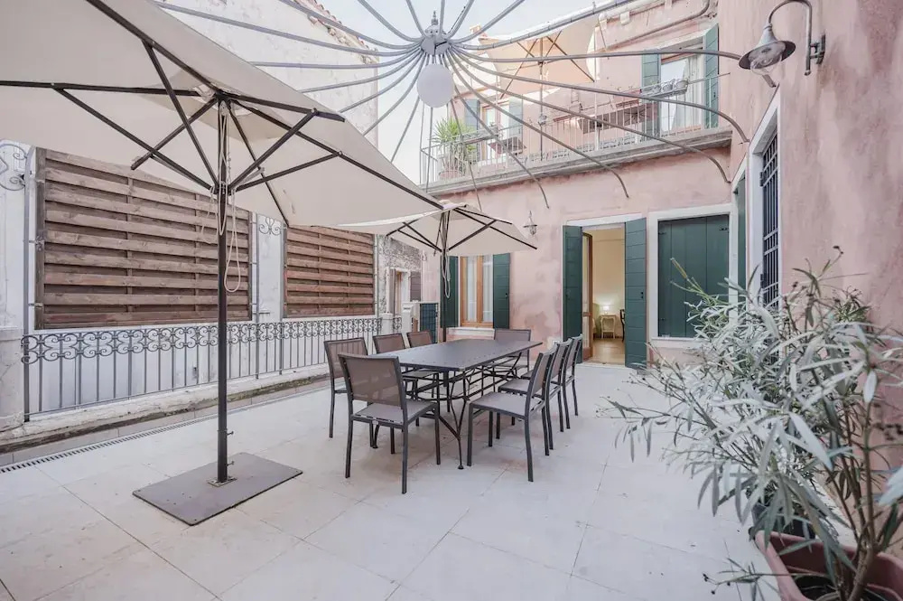 Santo Stefano Palace
