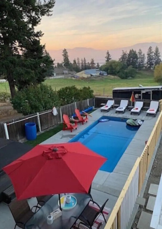 Salish Bed & Breakfast and Spa