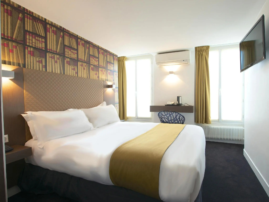 Superior Double room (full double bed)