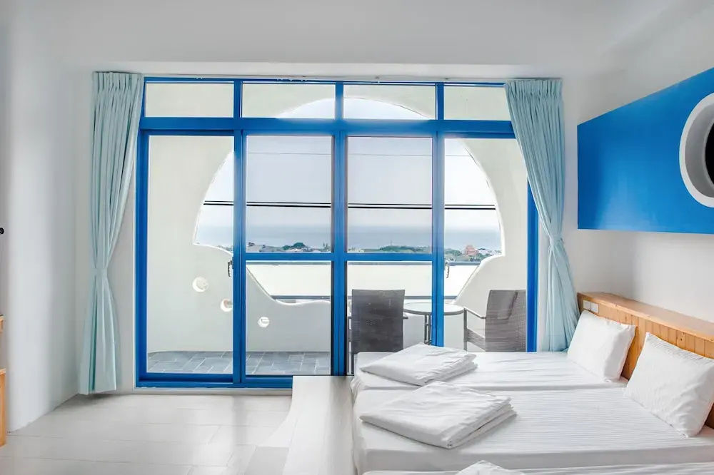 Standard Quadruple room with ocean view