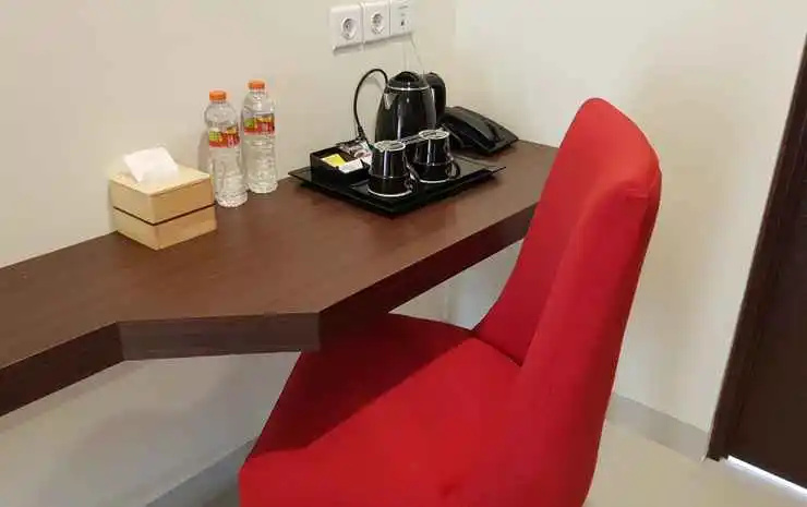 Food & Beverage