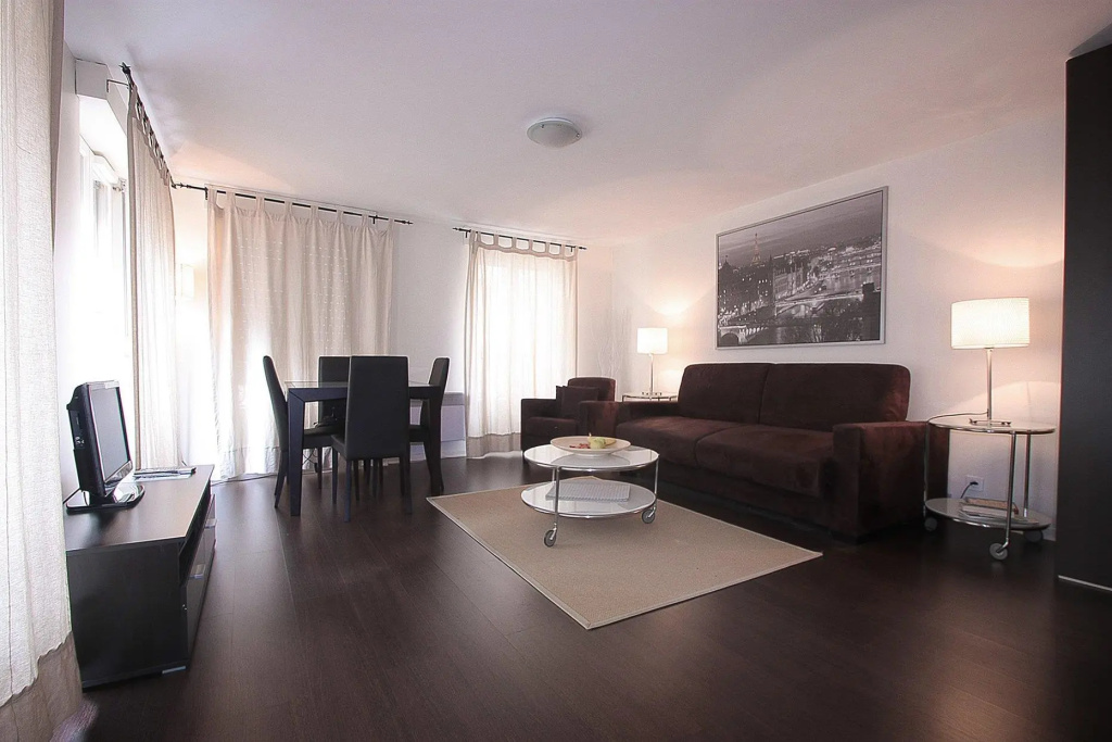 Bridgestreet Opera Apartments