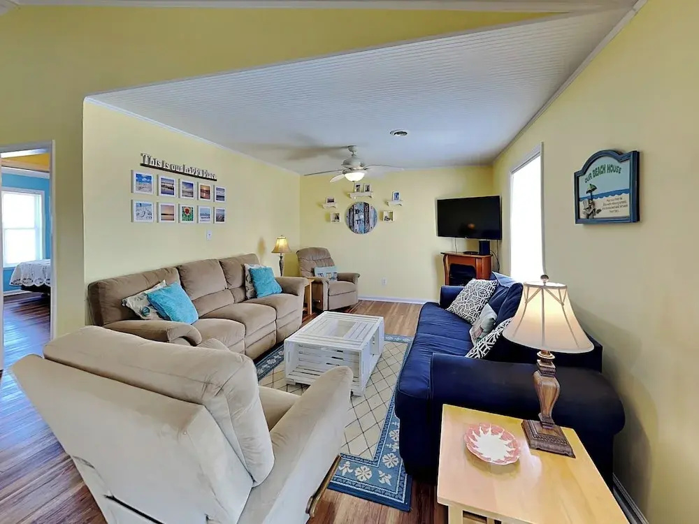 Bella Beach House by Topsail Realty