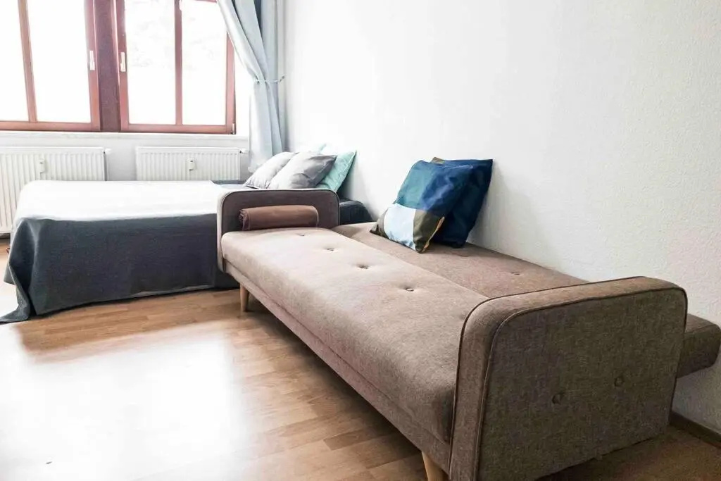 Top moderne Wohnung in Leipziger Altbau - Netflix inklusive