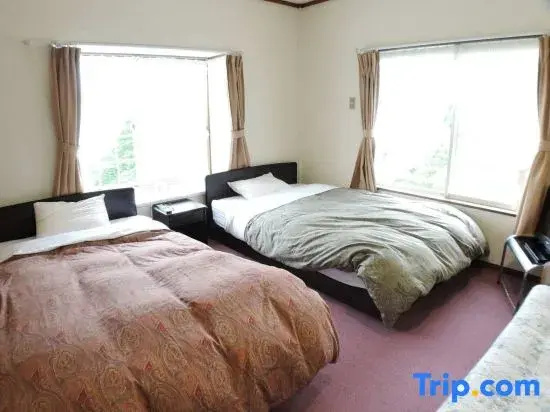 Standard Double room with river view (twin beds)