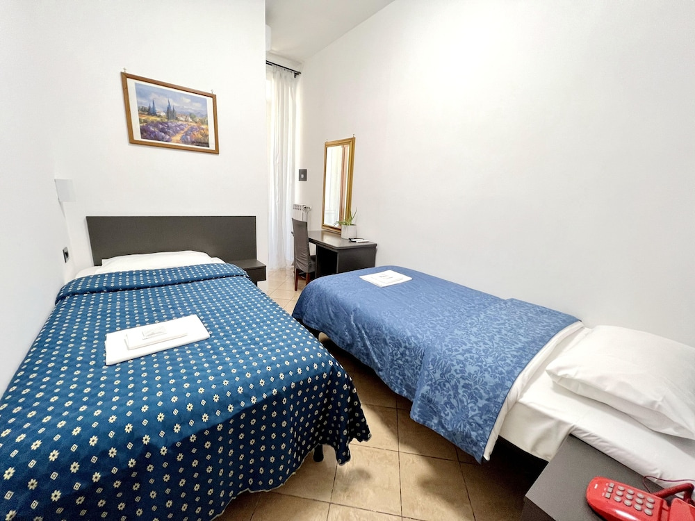 Economy Double room (twin beds)