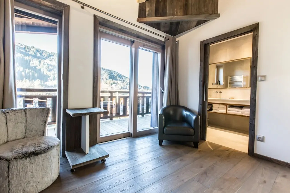 Family Suite with balcony and with mountain view