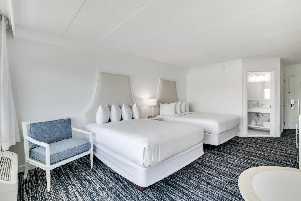 Standard Double room with balcony (full double bed)
