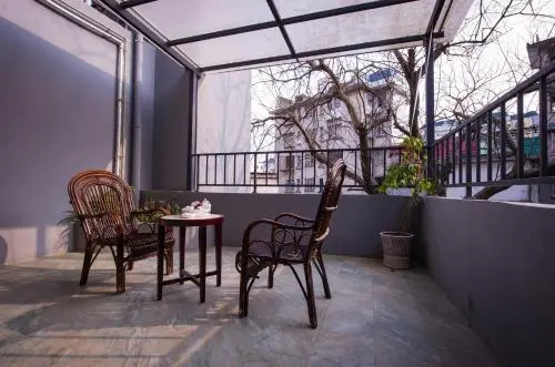 Balcony & Terrace