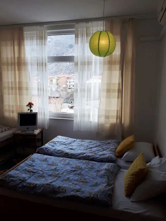 Studio with balcony and with mountain view