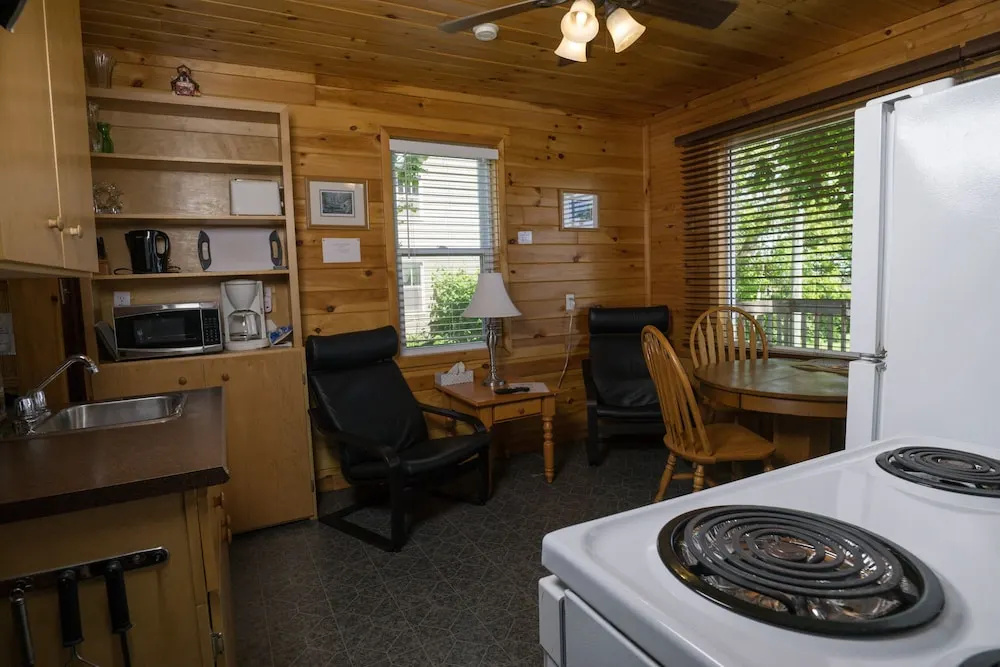 Standard Quadruple Cottage