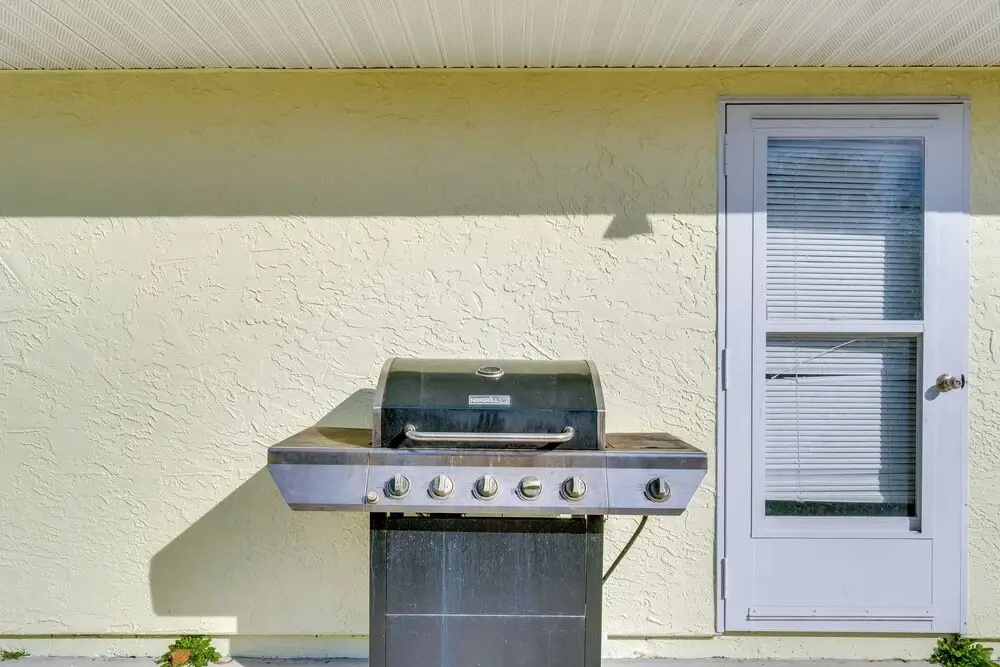 Fishing Dock & Grill: Pet-friendly North Port Home