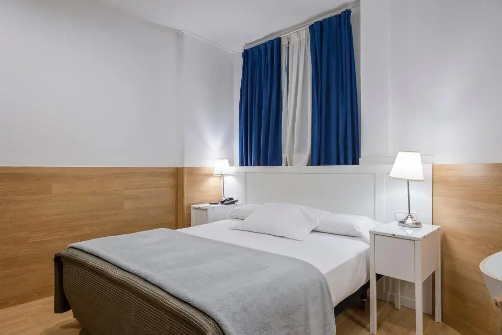 Economy Double room (full double bed)