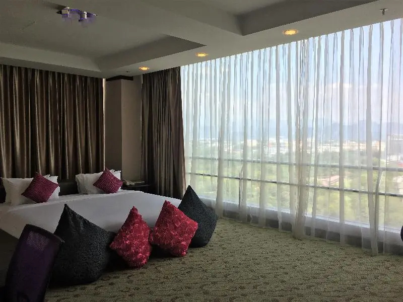 Kinta Riverfront Hotel & Suites