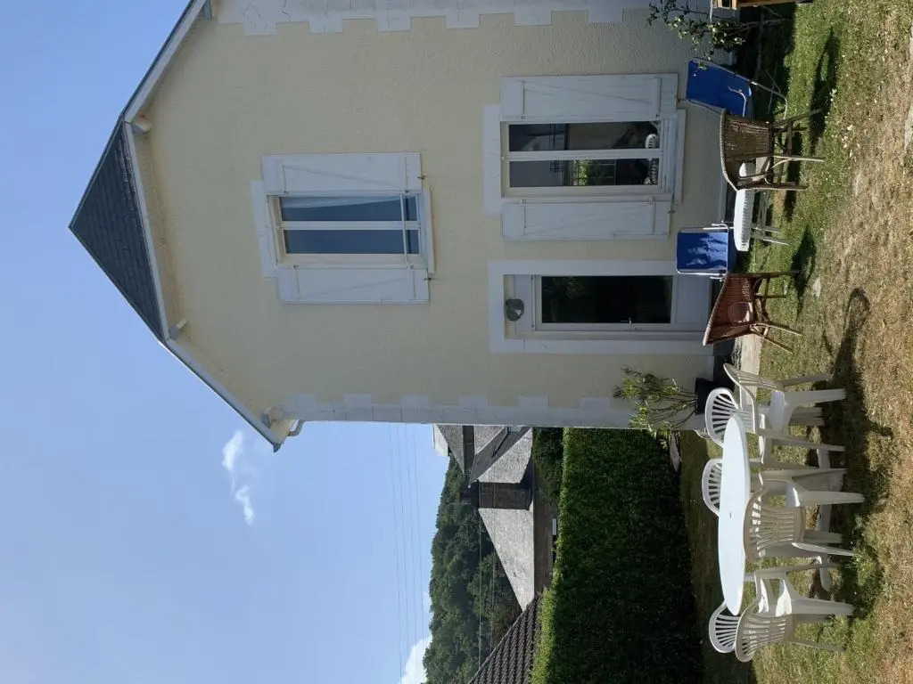 House Jullouville Maison Proche De La Mer Avec Jardin