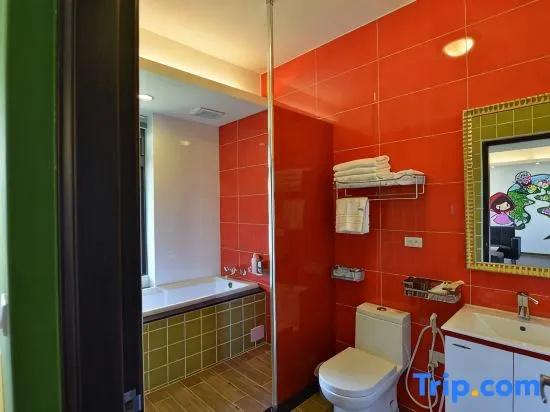 Whitecaps Hostel