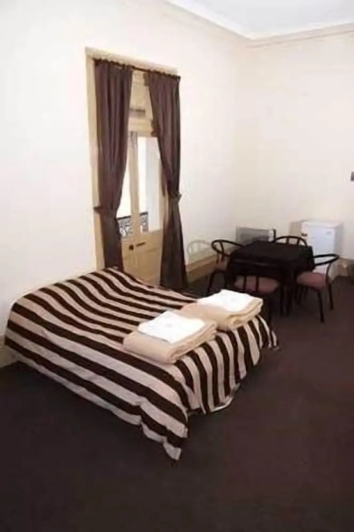 Standard Double room with balcony (full double bed)