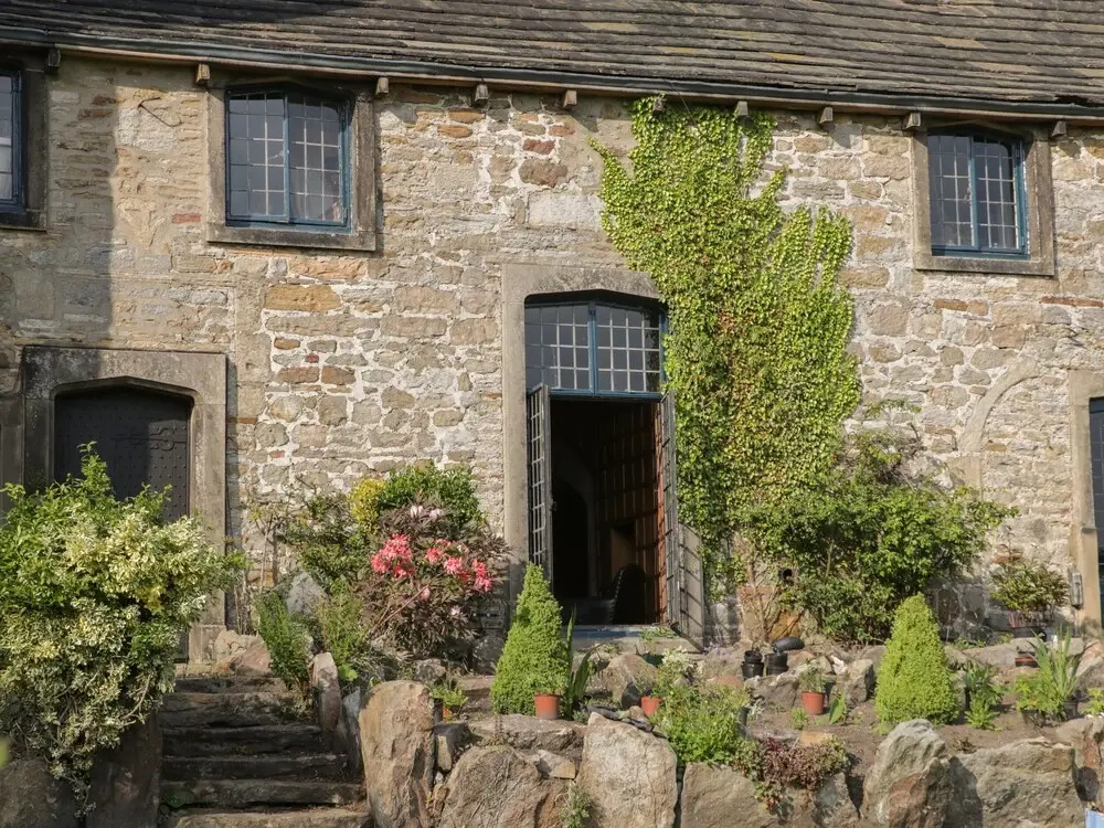 Fernhill Castle