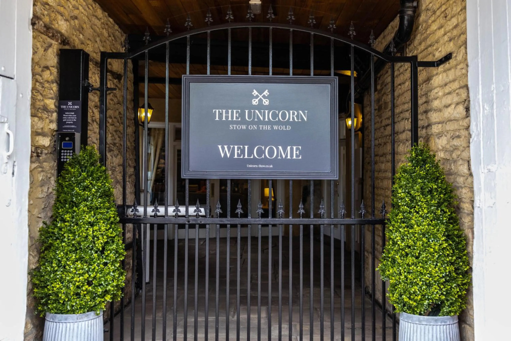 Serviced Guest ApartSuites The Unicorn
