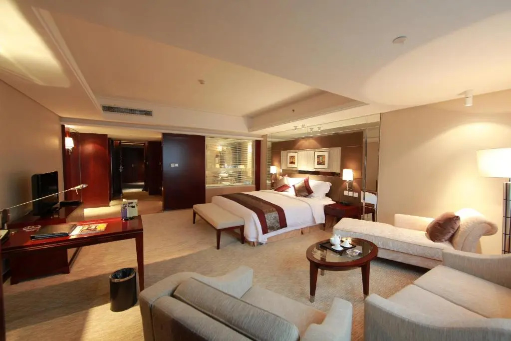 Deluxe Double room (full double bed)