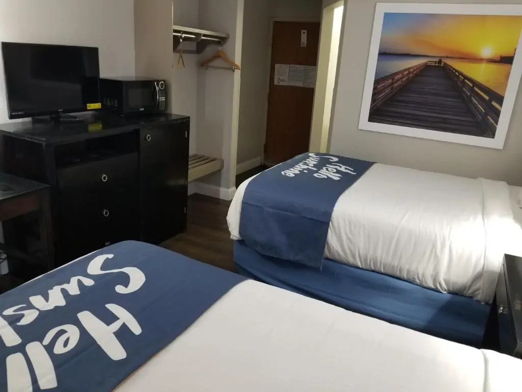Double room (twin beds)