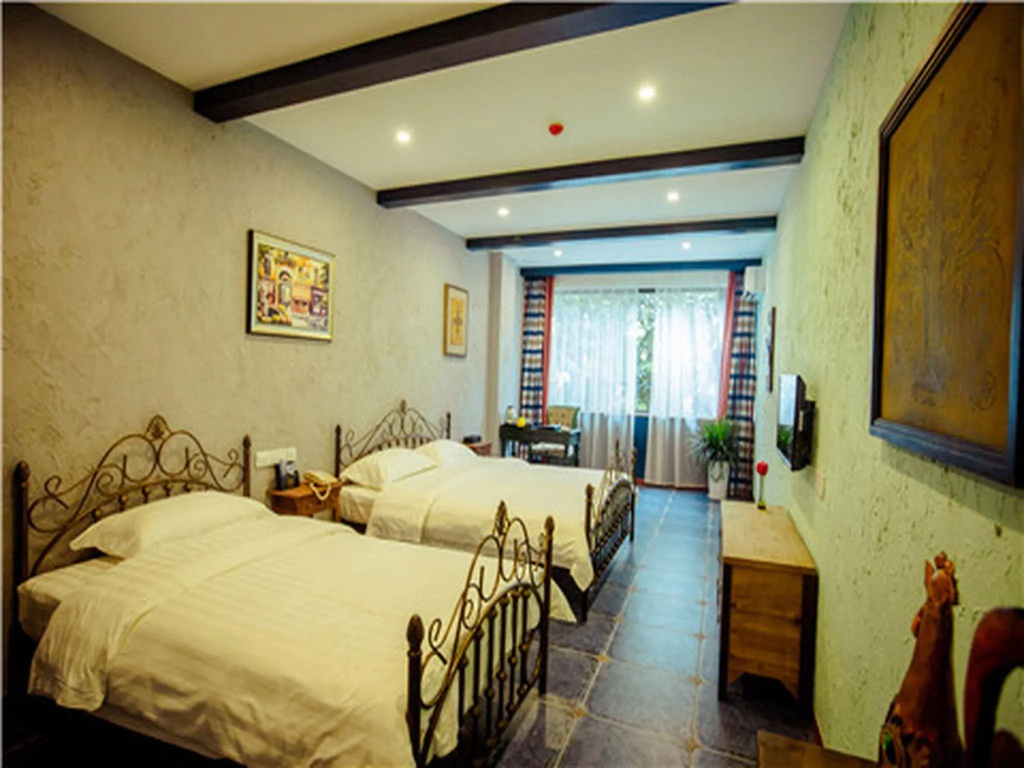 Standard Double room (twin beds)