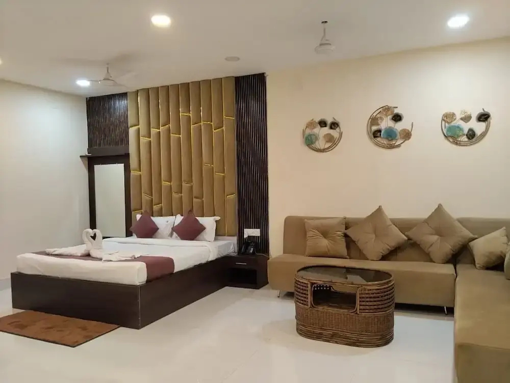 Hotel photo 12