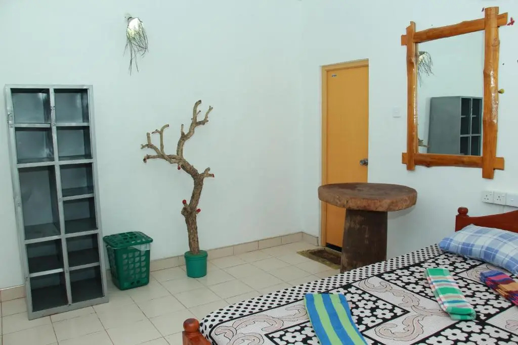 Standard Double room with garden view (full double bed)