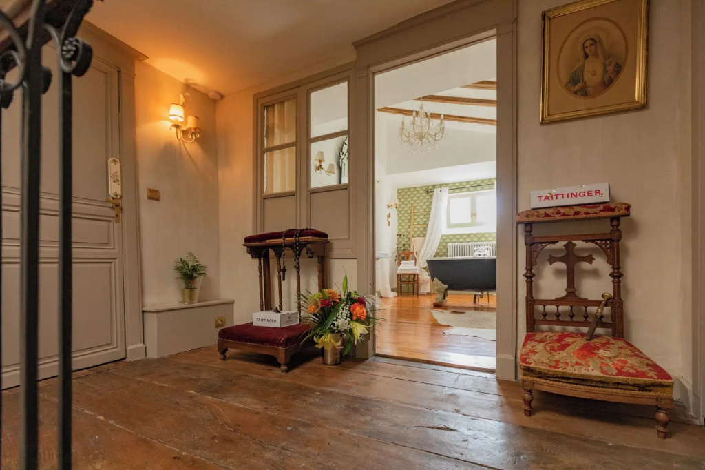 Afficher la photo 6 — Champagne House