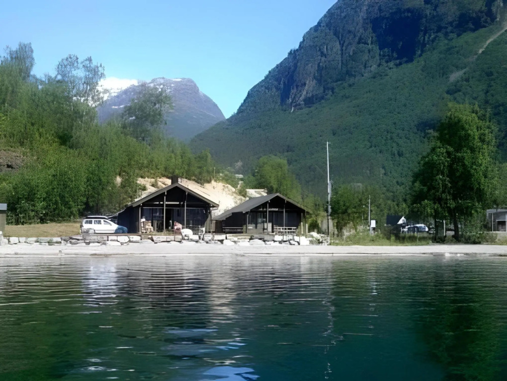 Vollsnes Feriehus Stryn