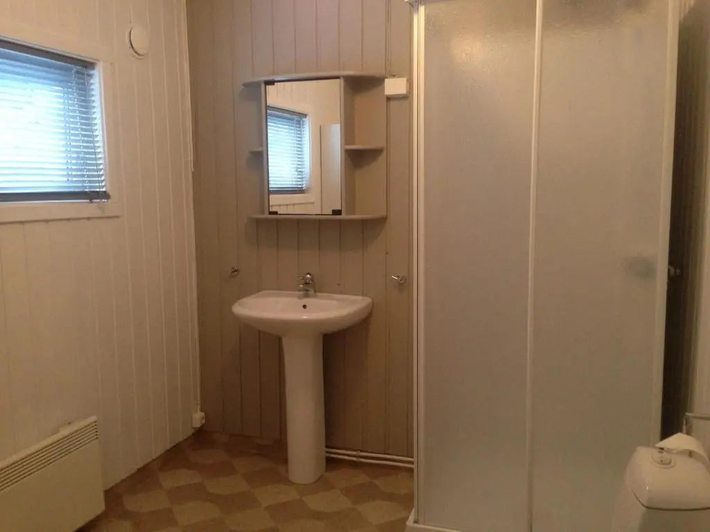 4 Bedrooms Cottage