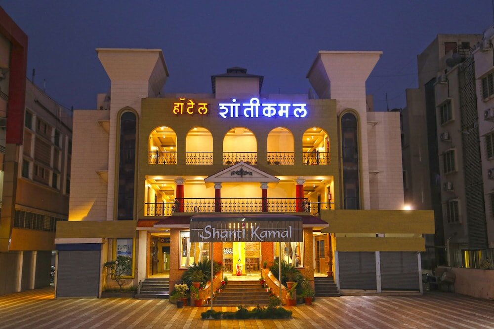 Hotel Shantikamal image