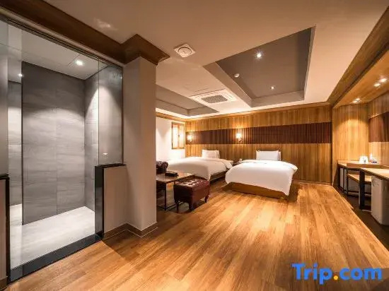 Premium Double room (twin beds)