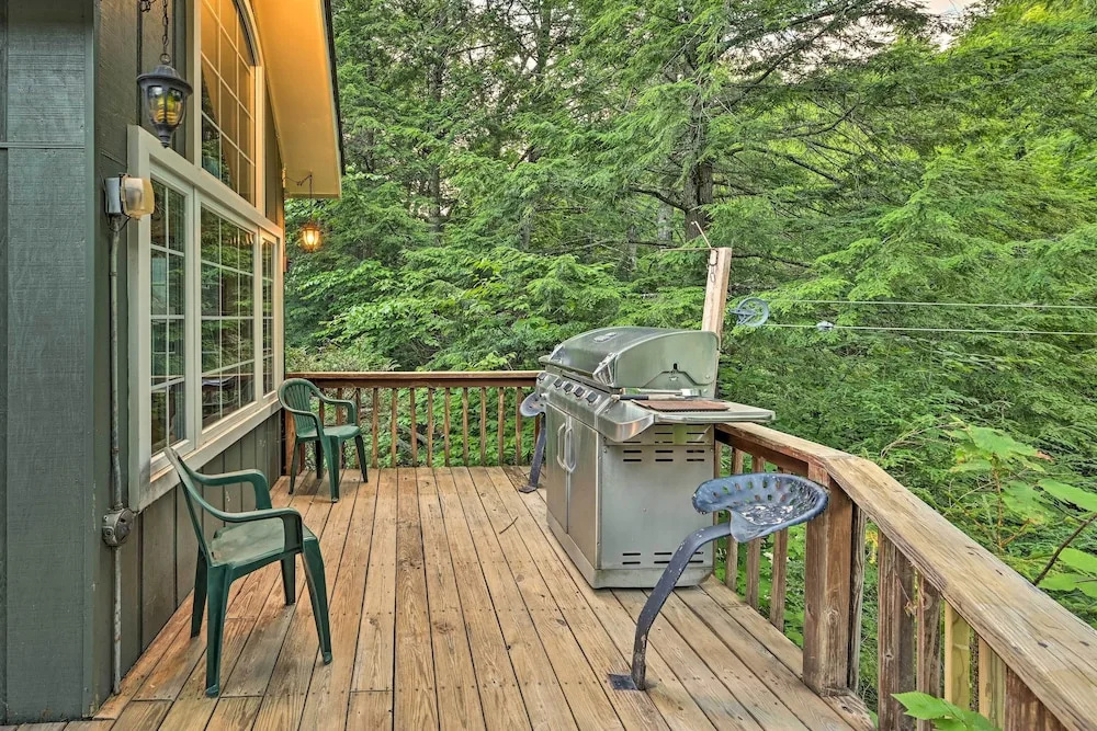 Beautiful Jay Peak Home Near Creek & Waterfalls!