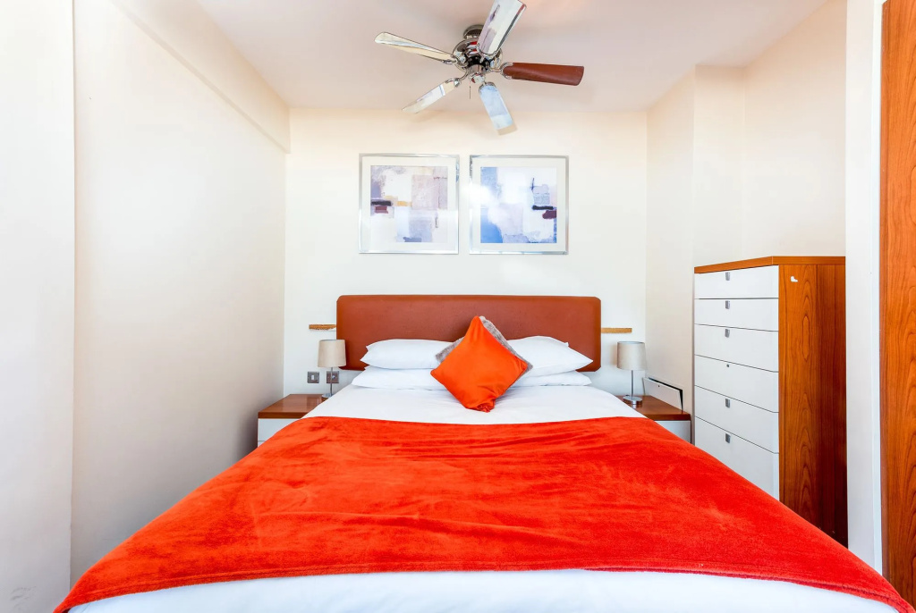 Roland House — фото