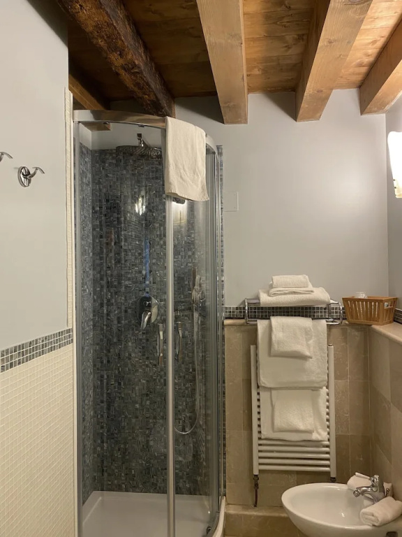Superior Basement room