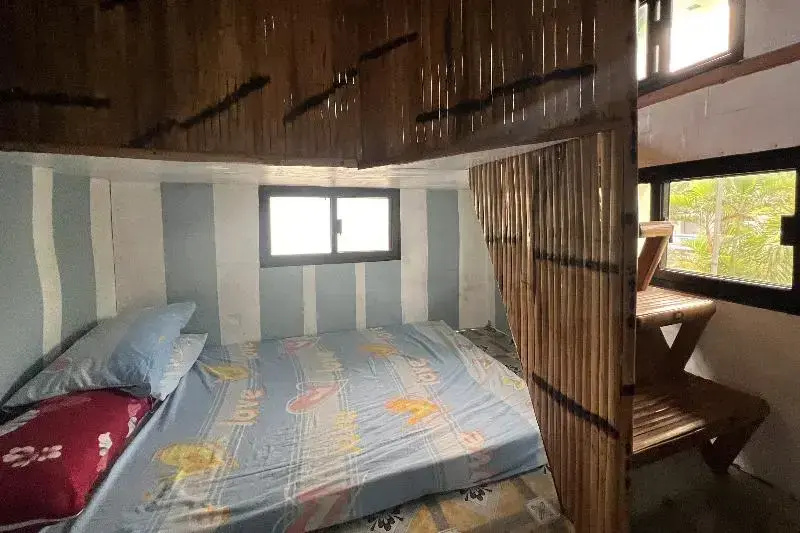 Standard Triple room with balcony