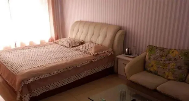 Aijia Apartment