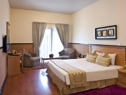 Landmark Plaza Hotel