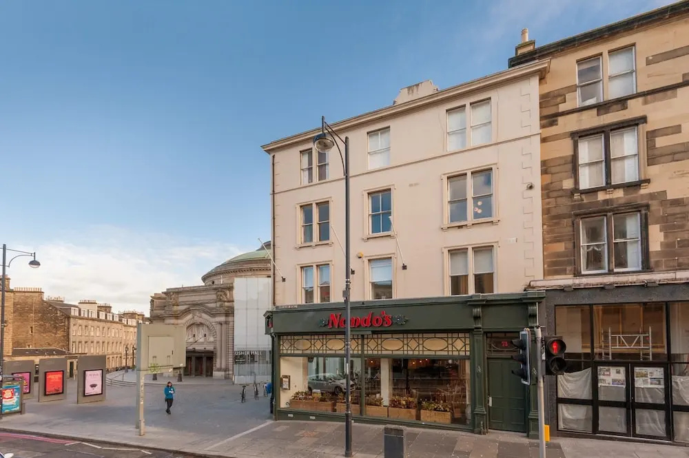 1 Bedroom Apartment In The West End