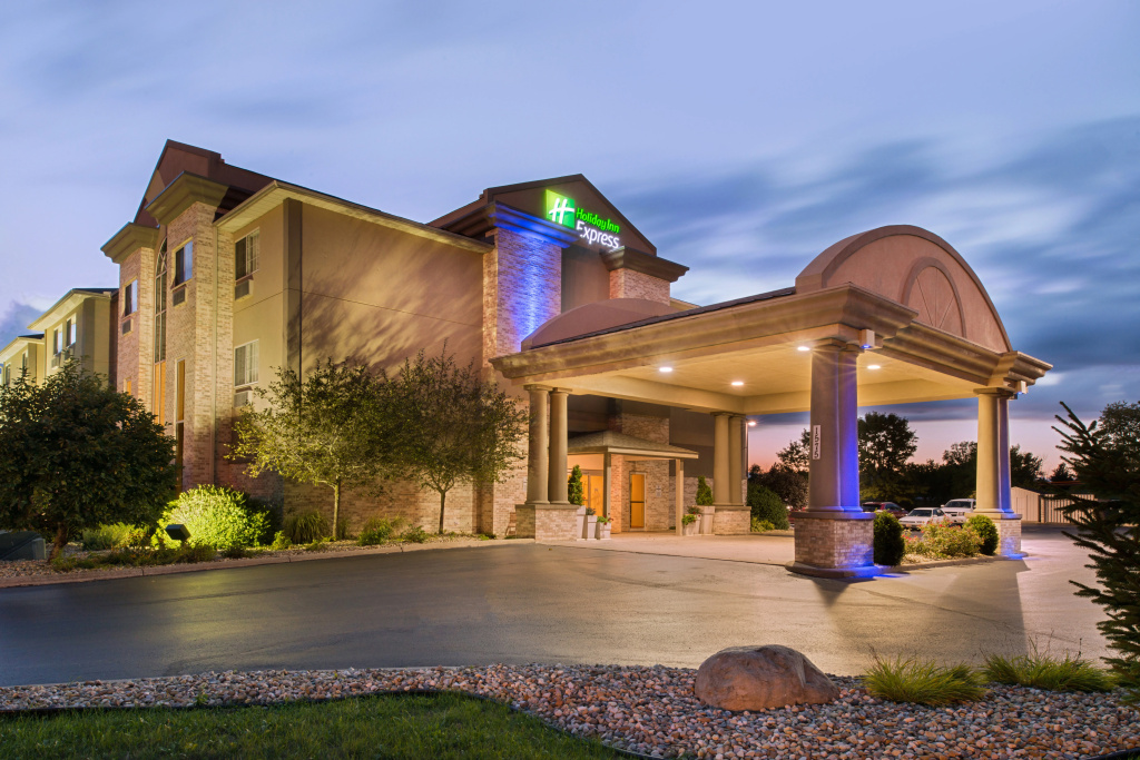 Holiday Inn Express & Suites Bucyrus by IHG