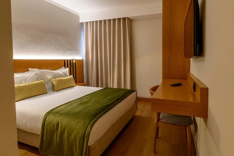 Santa Eufémia Covilhã Hotel - Chambres